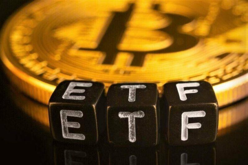 Former SEC Official Predicts Bitcoin ETF Approval Unlikely Before 2024